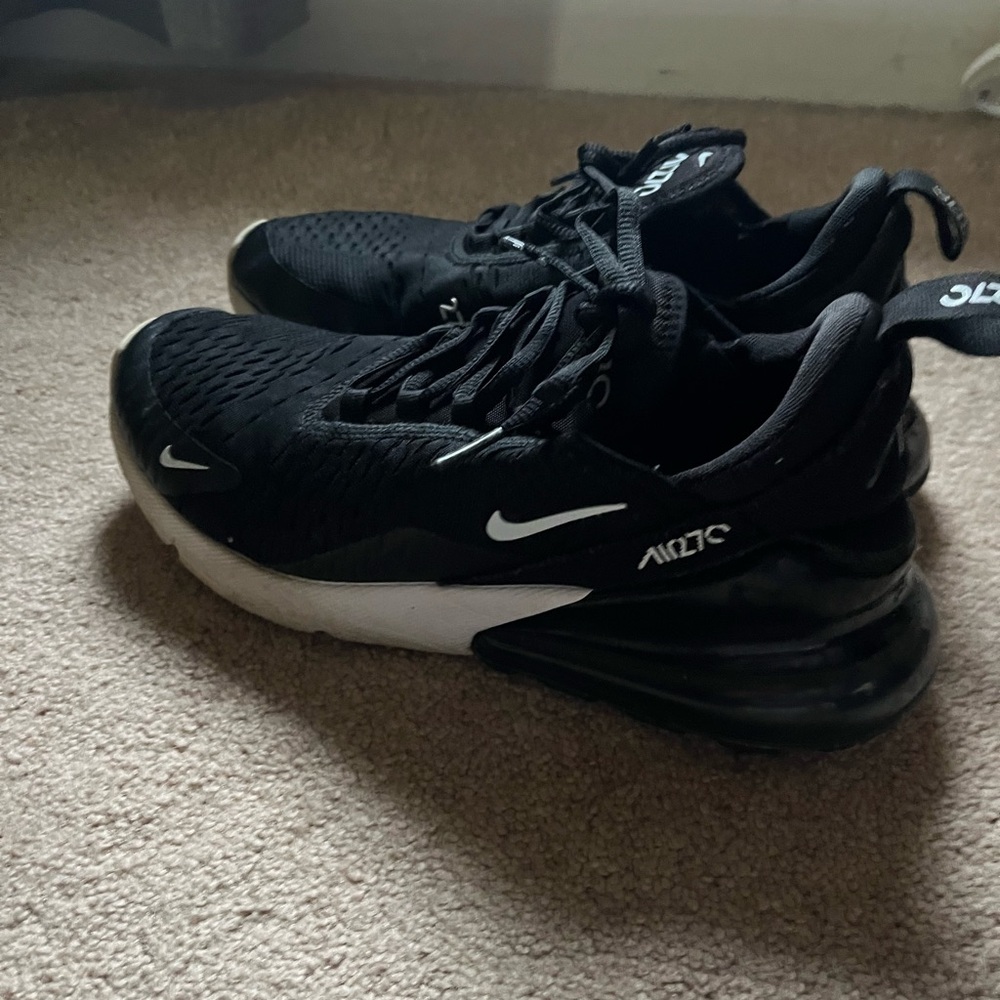 Nike Air Max 270 - Black